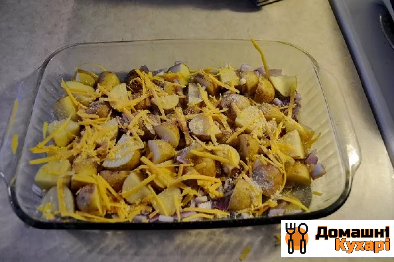 Картопля зі свининою і сиром в духовці - фото крок 7