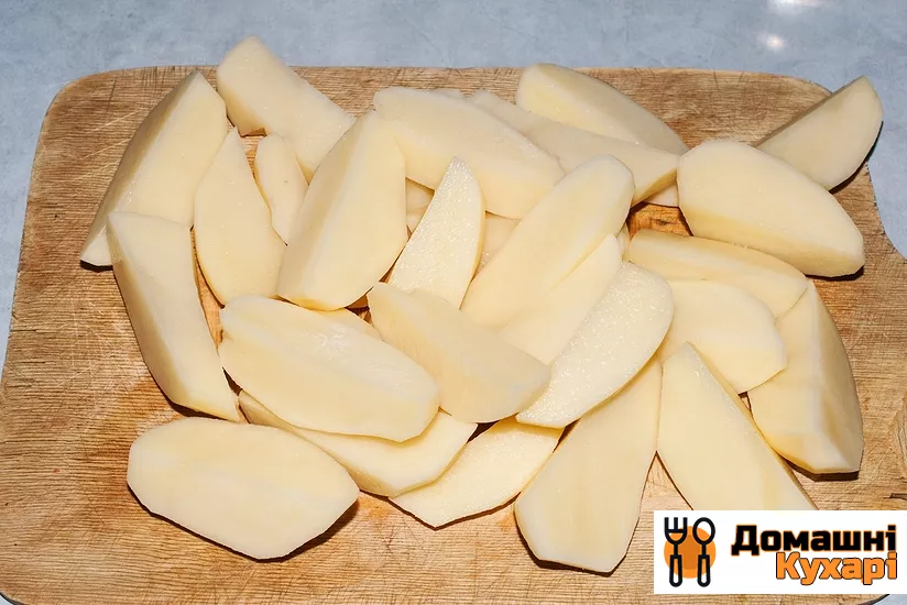 картопля, тушкована з баклажанами - фото крок 3