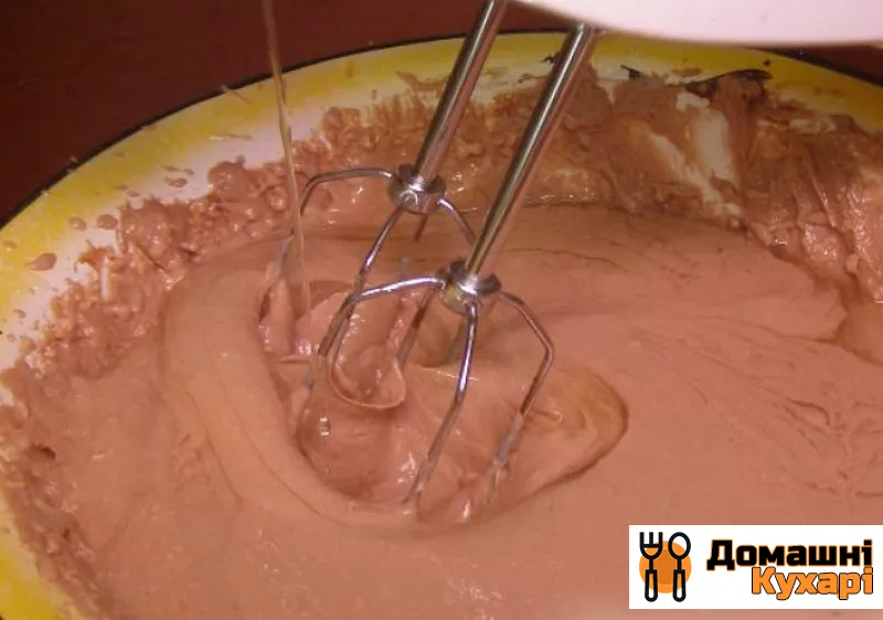 Полунично-шоколадний торт з сирною прошарком - фото крок 13