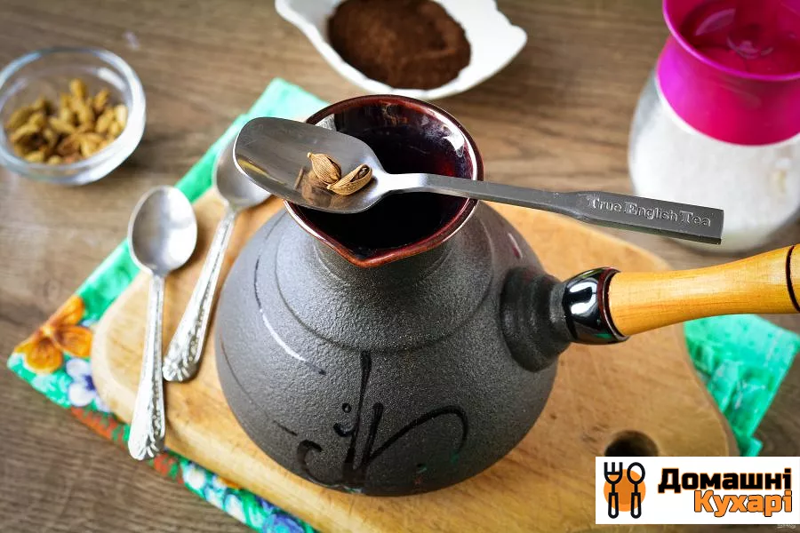 Кава з кардамоном в турці - фото крок 4