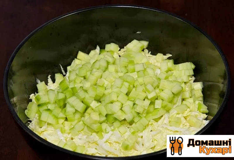 Крабовий салат з огірком без рису - фото крок 3