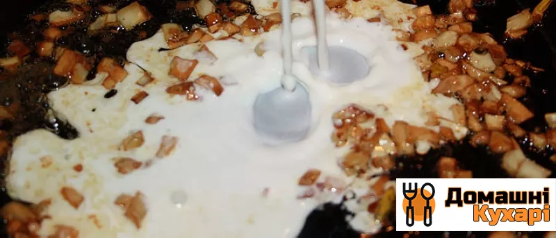 Креветки в вершково-часниковому соусі з рисом - фото крок 4