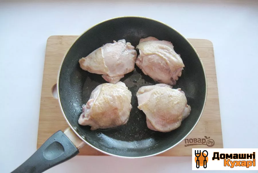 Курячі стегна з гречкою в духовці - фото крок 3